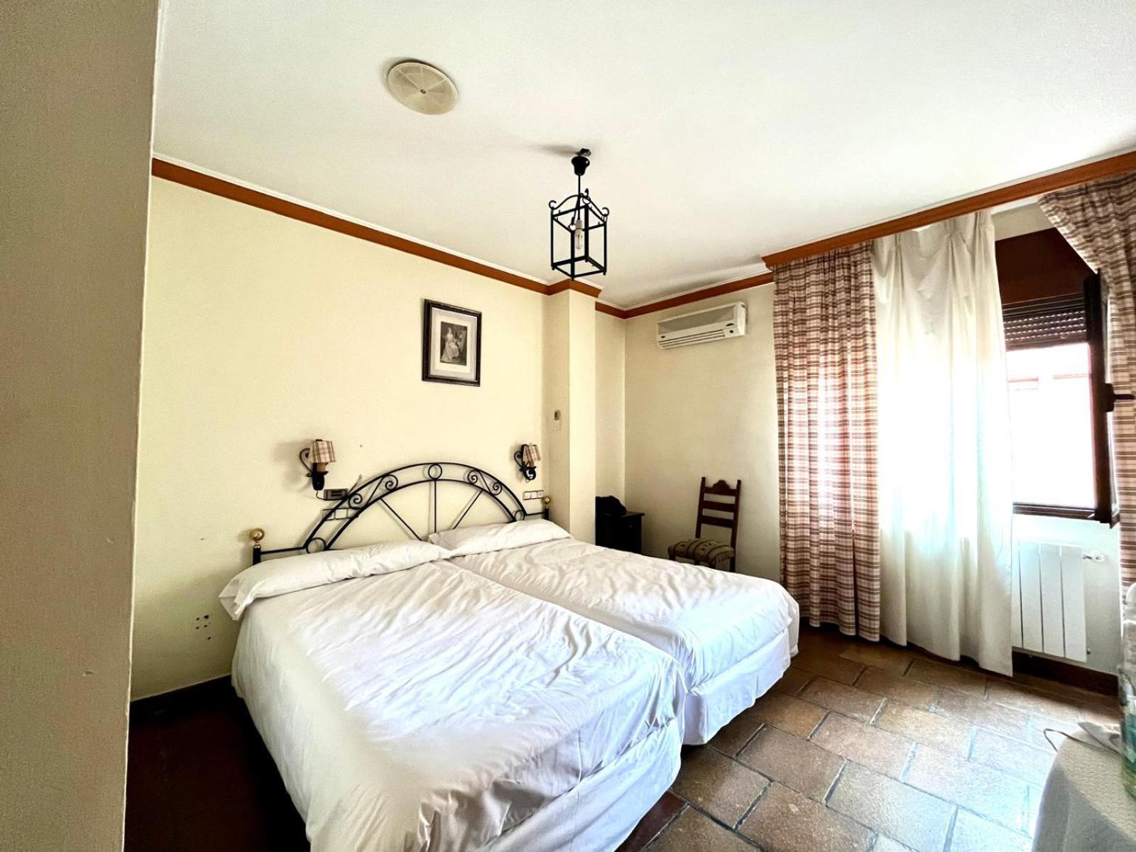 Seto Del Palancar Hotel Motilla Del Palancar Bagian luar foto